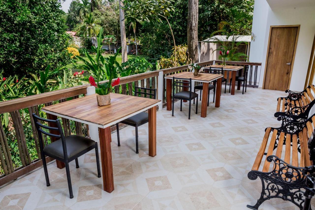 Hotel Restaurante Selva Negra Турбако Экстерьер фото